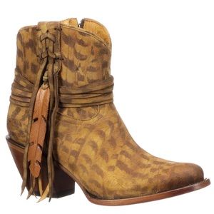 Lucchese Women’s Robyn Feather Boots